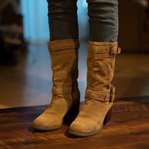 Jessica simpson Taupe suede boots size 7